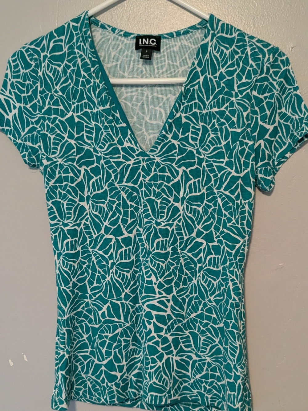 INC International Concepts Teal & White Floral V-Neck Top